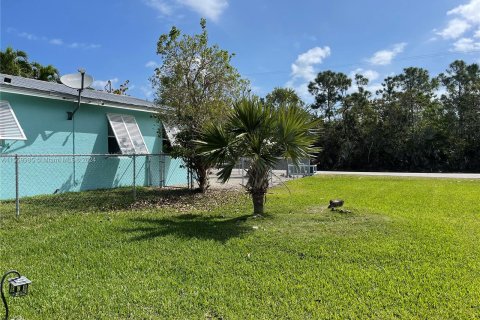 Villa ou maison à vendre à Big Pine Key, Floride: 2 chambres, 71.35 m2 № 1096866 - photo 4