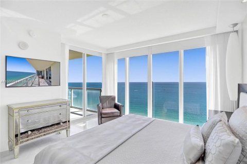 Condo in Sunny Isles Beach, Florida, 2 bedrooms  № 1096867 - photo 8