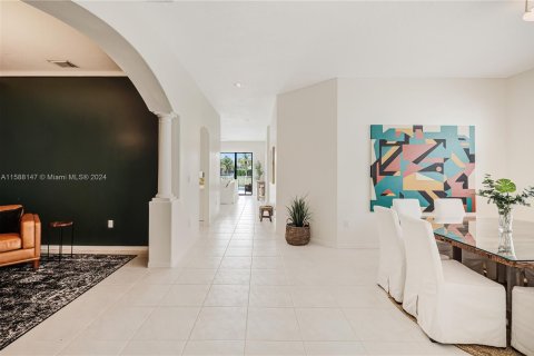 Villa ou maison à vendre à Miramar, Floride: 4 chambres, 248.42 m2 № 1176789 - photo 4