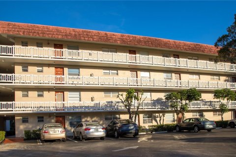 Condominio en venta en Lauderhill, Florida, 2 dormitorios, 83.98 m2 № 1238202 - foto 26