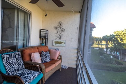 Condo in Lauderhill, Florida, 2 bedrooms  № 1238202 - photo 28