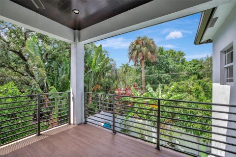 Villa ou maison à vendre à Fort Lauderdale, Floride: 6 chambres, 361.2 m2 № 1320875 - photo 22