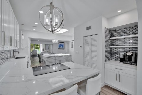 Villa ou maison à vendre à Fort Lauderdale, Floride: 6 chambres, 361.2 m2 № 1320875 - photo 18