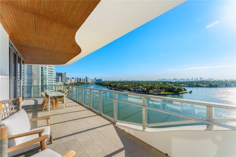 Condo in Miami Beach, Florida, 3 bedrooms  № 782450 - photo 20