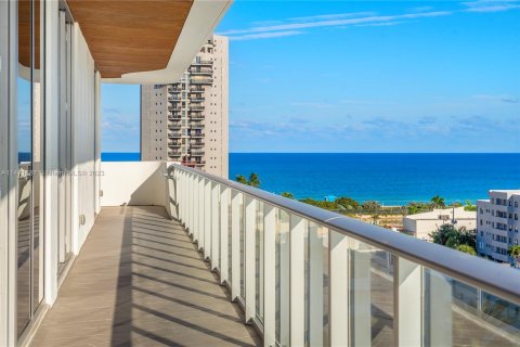 Condo in Miami Beach, Florida, 3 bedrooms  № 782450 - photo 26