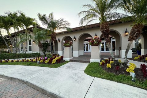 Adosado en venta en Cutler Bay, Florida, 3 dormitorios, 123.1 m2 № 1177897 - foto 21