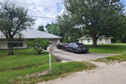 Villa ou maison à vendre à Jupiter, Floride: 4 chambres, 237.27 m2 № 628921 - photo 4