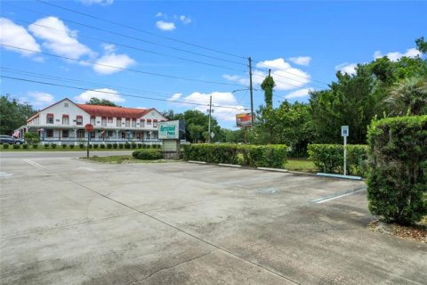 Commercial property in Orange City, Florida 34.84 sq.m. № 231605 - photo 9