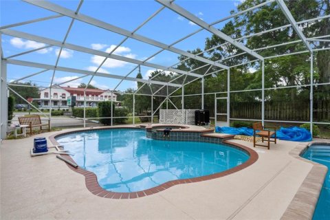 Купить коммерческую недвижимость в Ориндж-Сити, Флорида 34.84м2, № 231605 - фото 19
