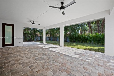 House in Juno Beach, Florida 4 bedrooms, 241.55 sq.m. № 1004461 - photo 29