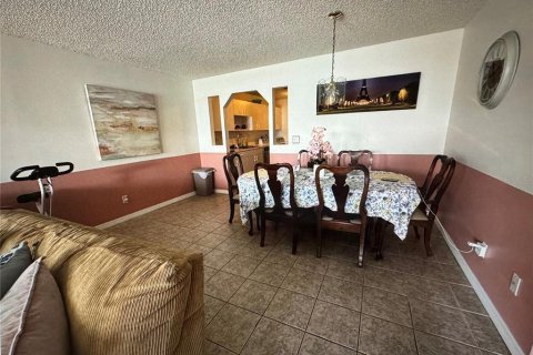 Condominio en venta en Winter Haven, Florida, 3 dormitorios, 99.68 m2 № 1400746 - foto 5