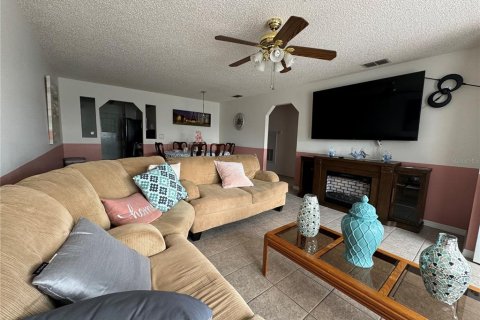 Condominio en venta en Winter Haven, Florida, 3 dormitorios, 99.68 m2 № 1400746 - foto 3