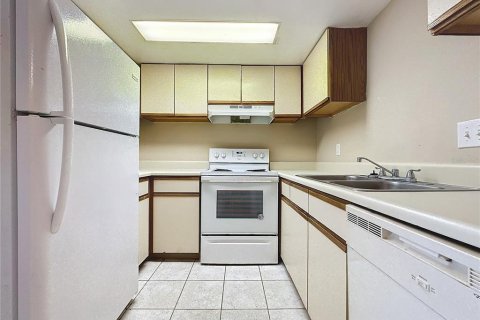 Condominio en venta en Orlando, Florida, 1 dormitorio, 71.07 m2 № 1400751 - foto 10