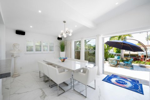 Casa en venta en Lauderdale-by-the-Sea, Florida, 3 dormitorios, 254.55 m2 № 1221229 - foto 22