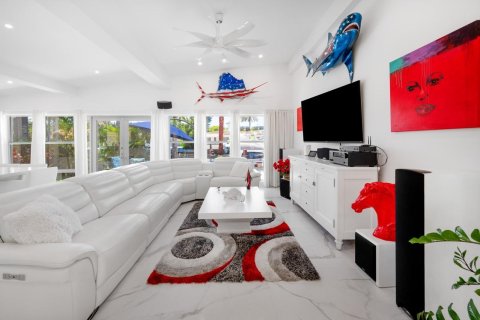 Casa en venta en Lauderdale-by-the-Sea, Florida, 3 dormitorios, 254.55 m2 № 1221229 - foto 20