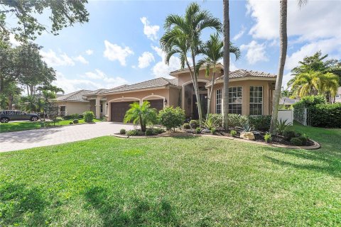 House in Coral Springs, Florida 4 bedrooms, 234.58 sq.m. № 1117604 - photo 3