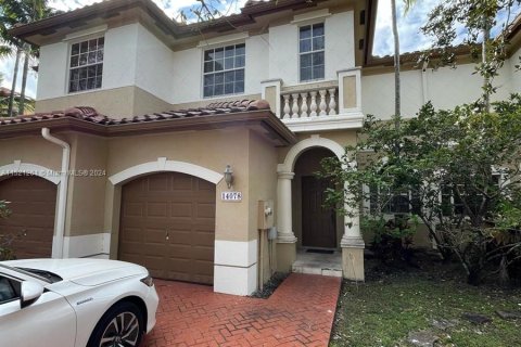 Condominio en venta en Miramar, Florida, 3 dormitorios, 157.93 m2 № 969838 - foto 1