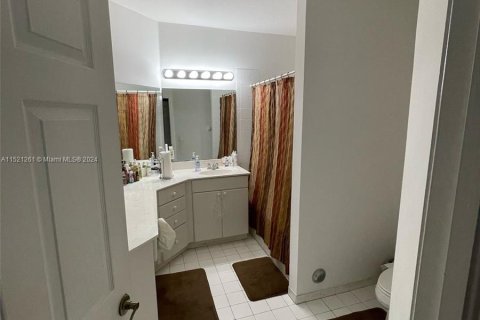 Condominio en venta en Miramar, Florida, 3 dormitorios, 157.93 m2 № 969838 - foto 18