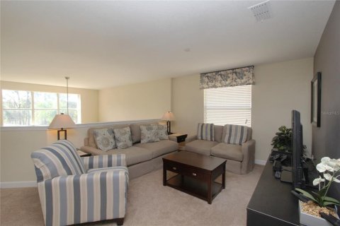 Casa en venta en Kissimmee, Florida, 5 dormitorios, 280.1 m2 № 959735 - foto 24