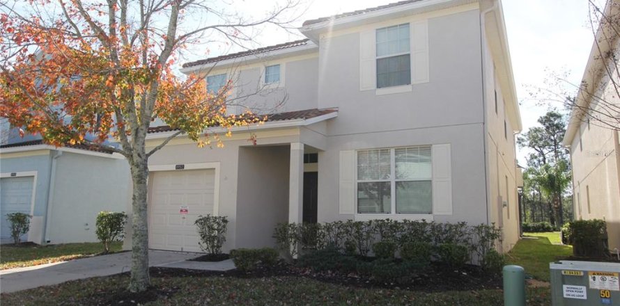 Casa en Kissimmee, Florida 5 dormitorios, 280.1 m2 № 959735