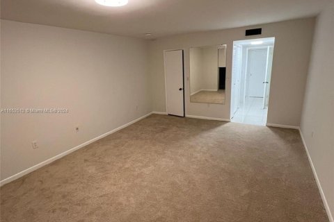 Condo in Aventura, Florida, 2 bedrooms  № 1348633 - photo 6