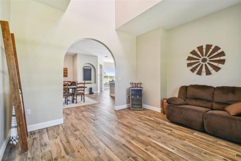 Villa ou maison à vendre à Zephyrhills, Floride: 4 chambres, 271.27 m2 № 1387039 - photo 6