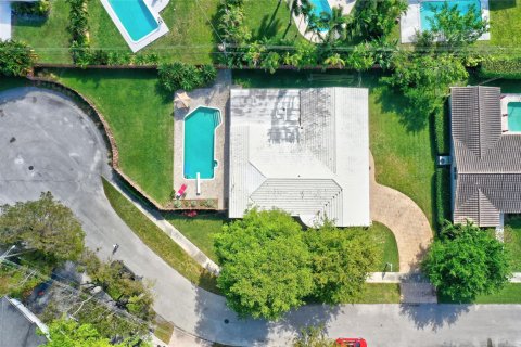 Villa ou maison à vendre à Fort Lauderdale, Floride: 4 chambres, 272.95 m2 № 1092351 - photo 1