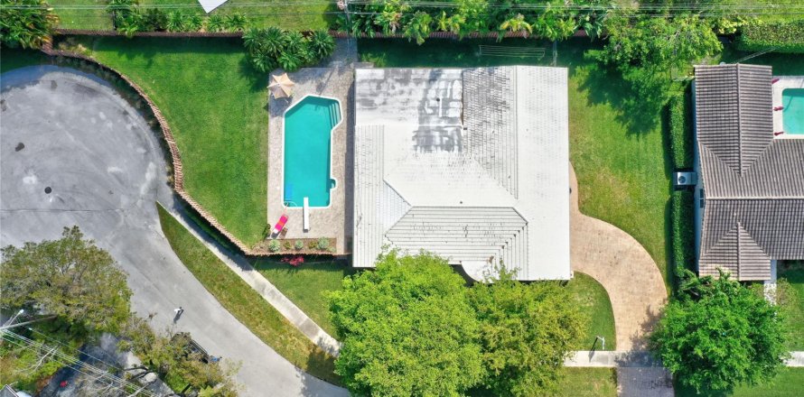 Villa ou maison à Fort Lauderdale, Floride 4 chambres, 272.95 m2 № 1092351