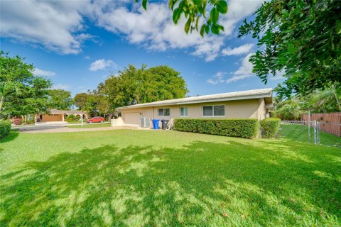 Villa ou maison à vendre à Fort Lauderdale, Floride: 4 chambres, 272.95 m2 № 1092351 - photo 16