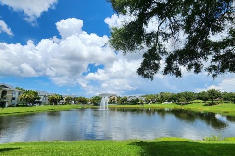 Condo in Dunedin, Florida, 2 bedrooms  № 1352540 - photo 4