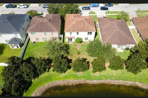 Casa en venta en Kissimmee, Florida, 5 dormitorios, 261.52 m2 № 1353074 - foto 3