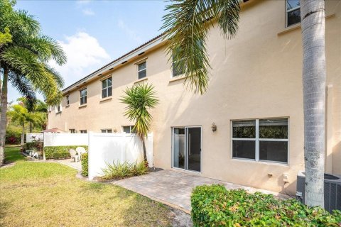 Touwnhouse à vendre à Stuart, Floride: 3 chambres, 162.86 m2 № 1154432 - photo 11