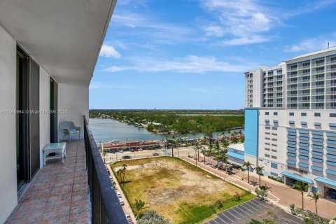 Copropriété à vendre à Hollywood, Floride: 1 chambre, 78.97 m2 № 1140649 - photo 11