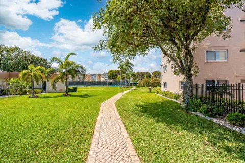 Condominio en venta en Boynton Beach, Florida, 1 dormitorio, 78.97 m2 № 1079061 - foto 10