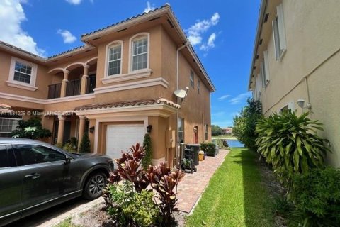 Casa en venta en West Palm Beach, Florida, 5 dormitorios, 315.22 m2 № 1291899 - foto 10