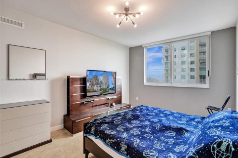 Copropriété à vendre à Hallandale Beach, Floride: 2 chambres, 97.73 m2 № 1291906 - photo 23