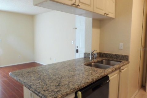 Condo in Orlando, Florida, 1 bedroom  № 1304205 - photo 5