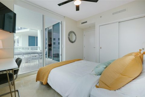 Condo in Miami Beach, Florida, 2 bedrooms  № 1270037 - photo 17