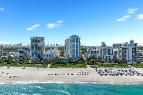 Condo in Miami Beach, Florida, 2 bedrooms  № 1270037 - photo 26