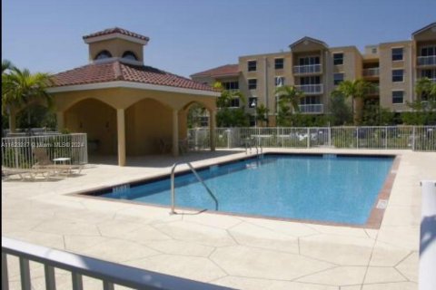 Condo in Dania Beach, Florida, 2 bedrooms  № 1270077 - photo 3