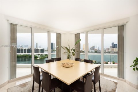 Condominio en venta en Aventura, Florida, 3 dormitorios, 249.91 m2 № 1270039 - foto 7