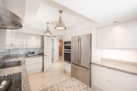 Copropriété à vendre à Aventura, Floride: 3 chambres, 249.91 m2 № 1270039 - photo 9