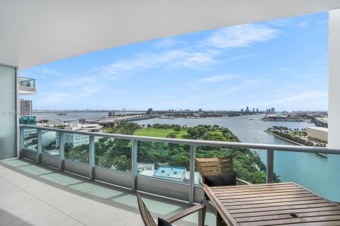 Copropriété à vendre à Miami, Floride: 2 chambres, 146.69 m2 № 1355109 - photo 16