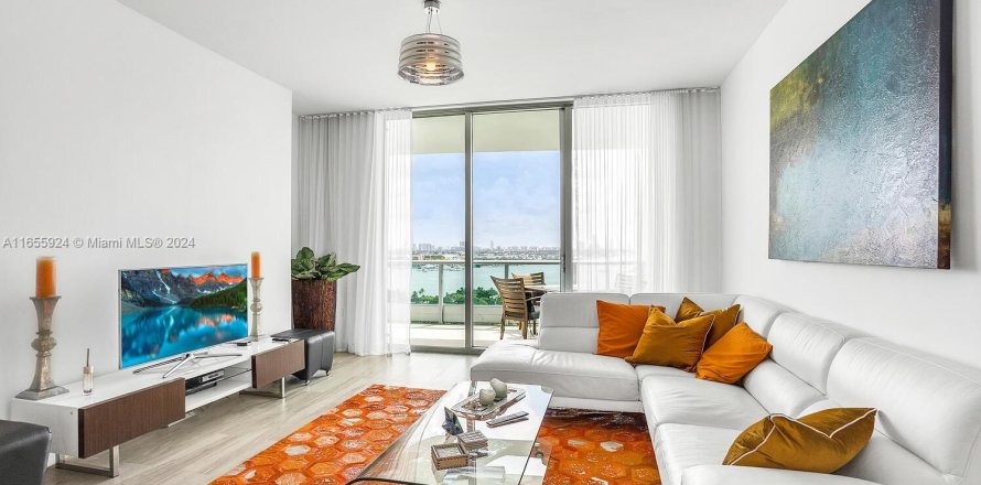 Condo à Miami, Floride, 2 chambres  № 1355109