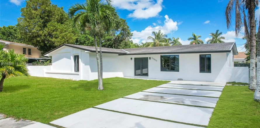 Villa ou maison à Miami, Floride 3 chambres, 146.69 m2 № 1355111