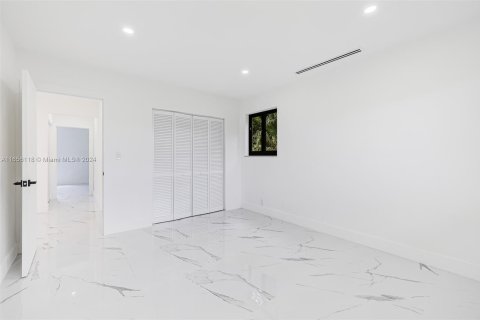 Villa ou maison à vendre à Miami, Floride: 3 chambres, 146.69 m2 № 1355111 - photo 22