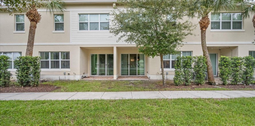 Townhouse in Royal Palm Beach, Florida 3 bedrooms, 206.43 sq.m. № 1129188