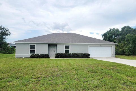 House in Ocala, Florida 4 bedrooms, 198.81 sq.m. № 1399271 - photo 1