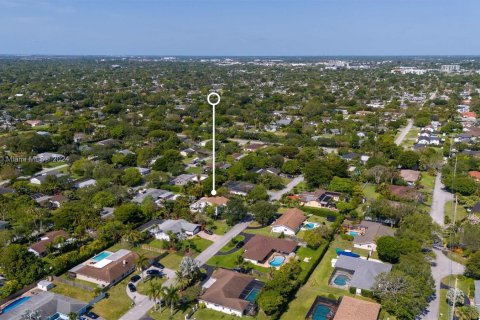 Villa ou maison à vendre à Palmetto Bay, Floride: 5 chambres, 282.89 m2 № 1358542 - photo 9