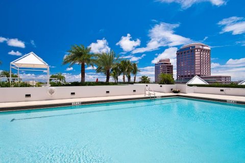 Condominio en venta en West Palm Beach, Florida, 3 dormitorios, 388.98 m2 № 631040 - foto 6